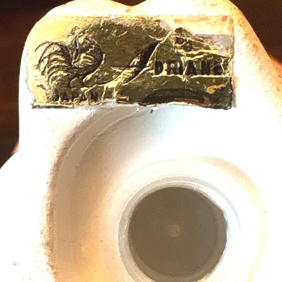 Vintage Japan Magnetic Anthropomorphic Salt & Pepper Shakers Hand-Painted - Picture 14 of 16